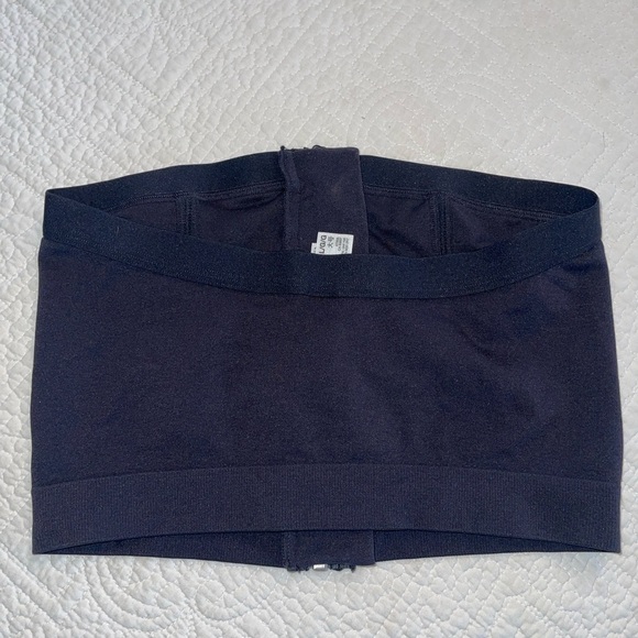 Medela large  Black Easy Expression Hands Free Pumping Bustier - Picture 3 of 4